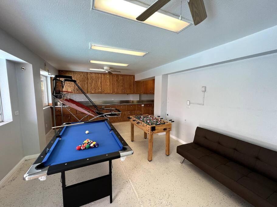 Caramelize Life With A At 908 Carmel Shores Holiday home Las Vegas